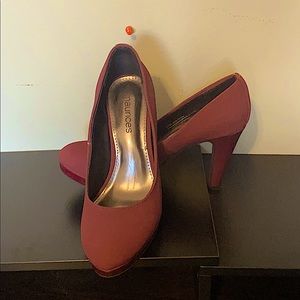 Barely used!! Burgundy suede high heels
